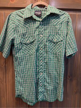 Wrangler Green Plaid Short-Sleeve Button-Up Western Shirt